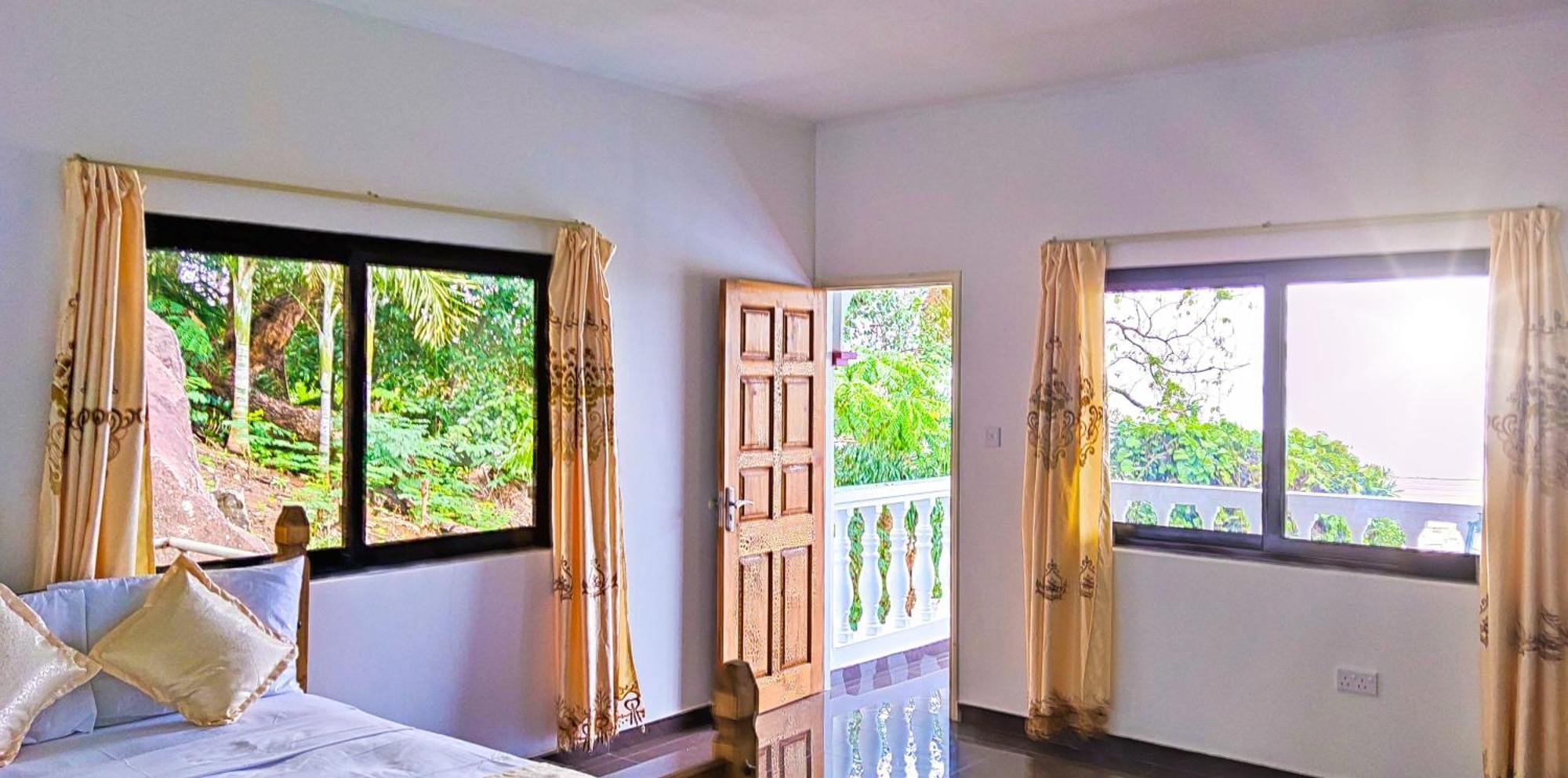 Villea Frangipani Pointe La Rue Εξωτερικό φωτογραφία